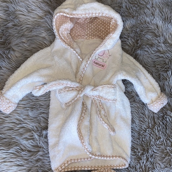 Baby Robe with Socks for 0-3 M - Picture 2 of 10